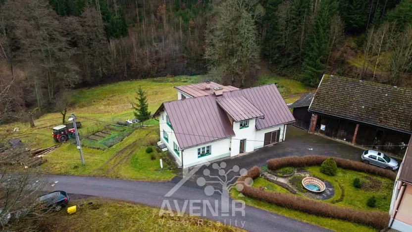 Prodej rodinného domu, Bozkov, 244 m2