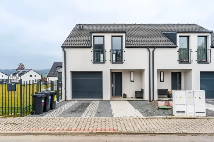 Prodej rodinného domu, Chocerady, 163 m2