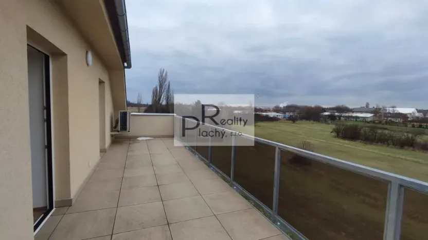 Prodej atypického bytu, Hevlín, 338 m2