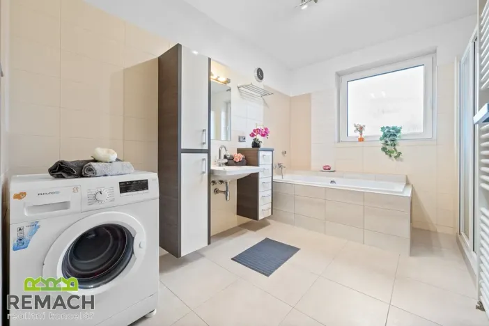 Prodej rodinného domu, Ostrožská Nová Ves, V uličce, 244 m2