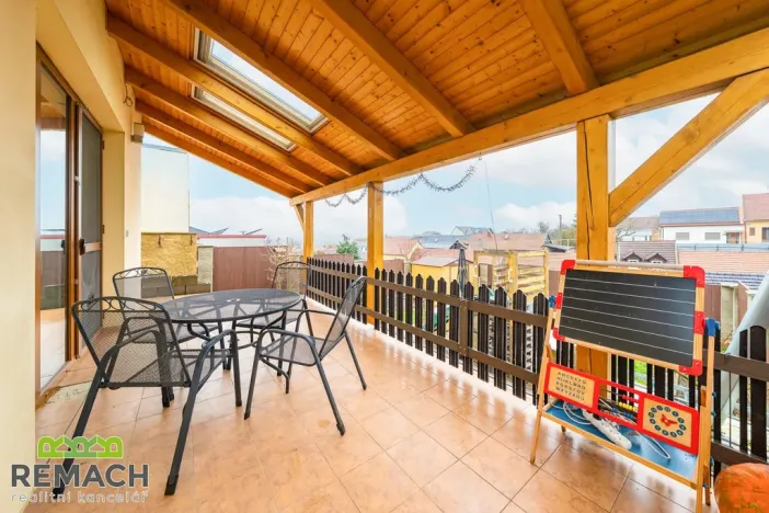 Prodej rodinného domu, Ostrožská Nová Ves, V uličce, 244 m2