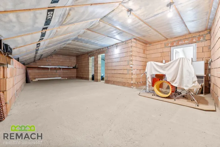 Prodej rodinného domu, Ostrožská Nová Ves, V uličce, 244 m2