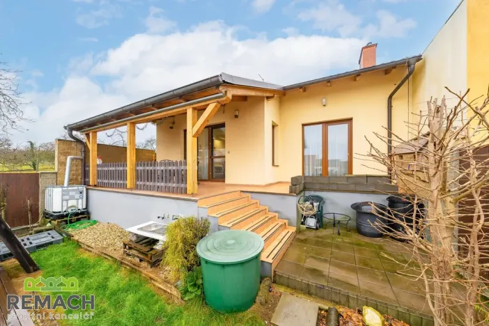 Prodej rodinného domu, Ostrožská Nová Ves, V uličce, 244 m2