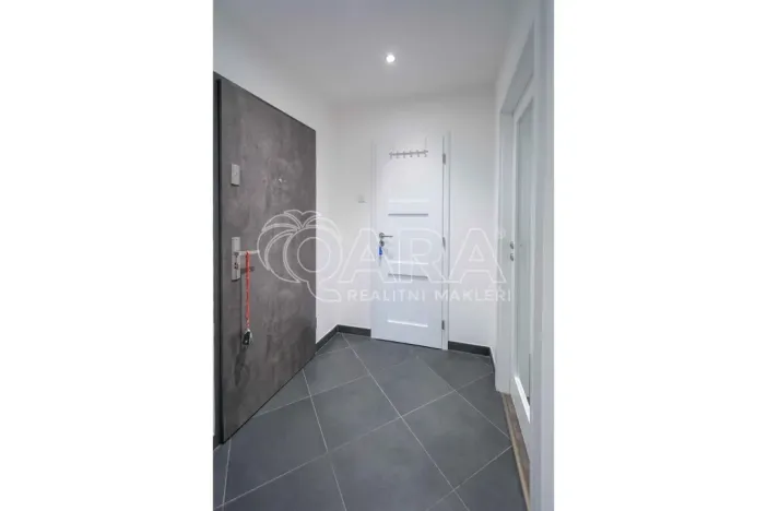 Pronájem bytu 3+1, Neratovice, 28. října, 70 m2