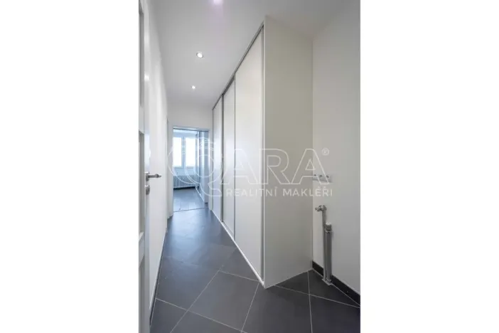 Pronájem bytu 3+1, Neratovice, 28. října, 70 m2