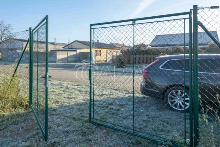 Prodej pozemku pro bydlení, Obříství, Povodňová, 1610 m2