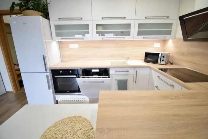 Pronájem bytu 1+kk, Olomouc - Povel, Slavonínská, 41 m2