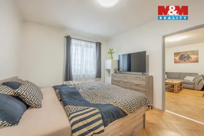 Prodej bytu 3+1, Hostivice, Školská, 61 m2