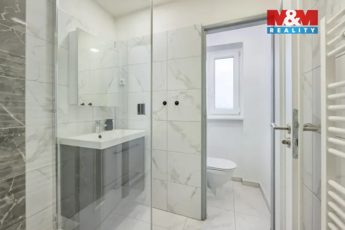 Prodej bytu 3+1, Hostivice, Školská, 61 m2