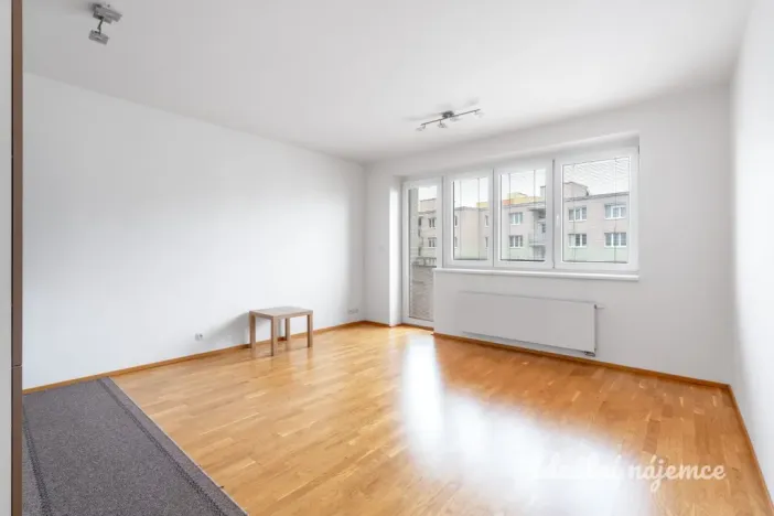 Pronájem bytu 1+kk, 34 m², Kytínská, Hostivař - Praha 15