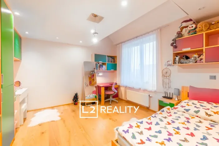 Prodej rodinného domu, Jenštejn, Zlatnická, 125 m2