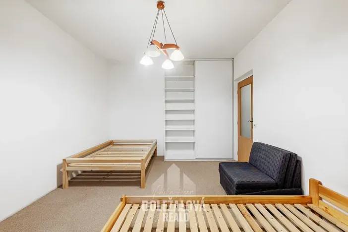 Pronájem bytu 1+1, Jihlava, U Hřbitova, 42 m2