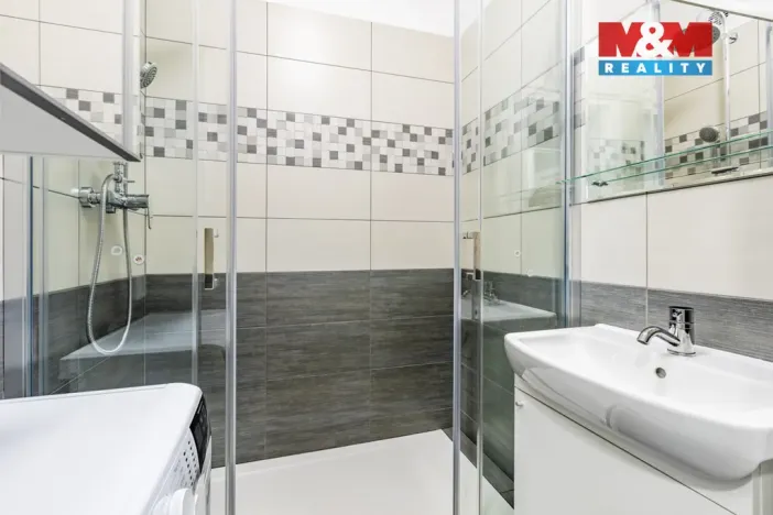 Prodej bytu 2+1, Praha - Malešice, Počernická, 51 m2