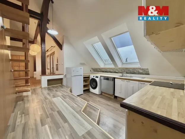 Pronájem bytu 3+kk, Rakovník - Rakovník II, Dukel. hrdinů, 94 m2