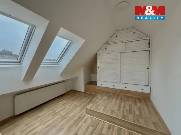 Pronájem bytu 3+kk, Rakovník - Rakovník II, Dukel. hrdinů, 94 m2