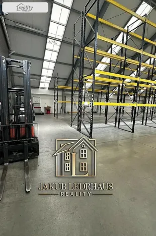 Pronájem skladu, Praha, Libušská, 1900 m2