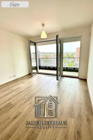 Pronájem bytu 1+kk, Praha - Hloubětín, 32 m2
