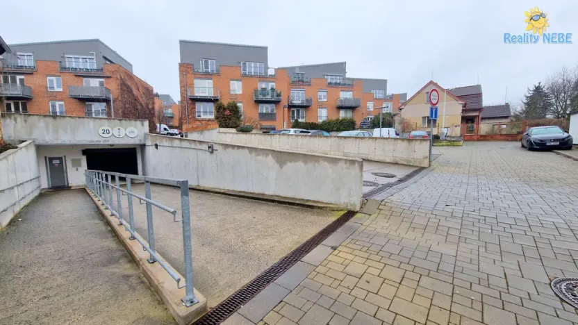 Prodej bytu 2+kk, Praha - Uhříněves, Karla Zicha, 66 m2