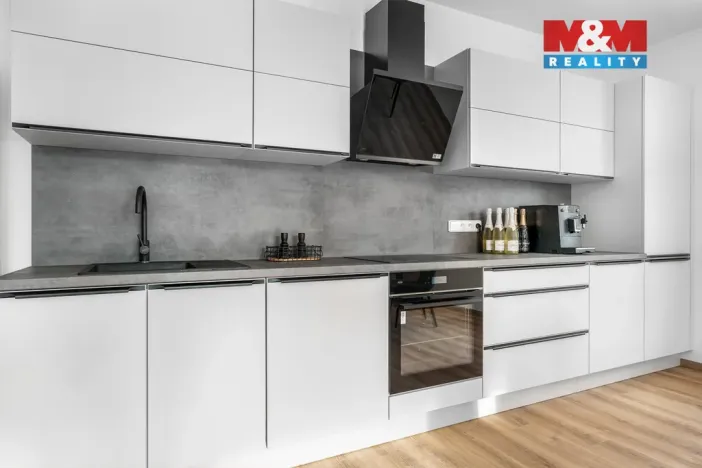 Prodej bytu 3+kk, Jablonec nad Nisou - Rýnovice, Jezdecká, 92 m2