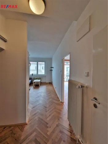 Pronájem bytu 1+1, Praha - Podolí, Na Klaudiánce, 41 m2