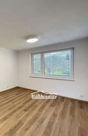 Pronájem bytu 2+kk, Otrokovice, tř. Osvobození, 40 m2