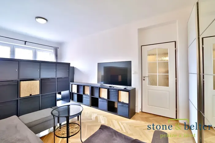 Pronájem bytu 1+1, Praha - Žižkov, Malešická, 43 m2