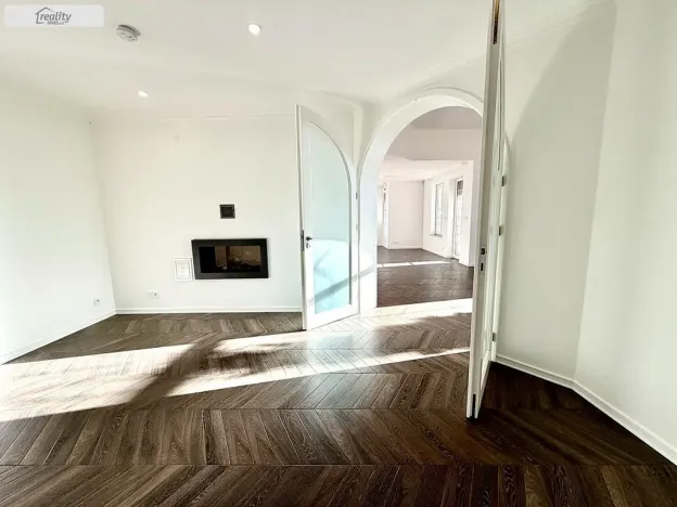 Pronájem rodinného domu, Jesenice - Zdiměřice, Skřivanová, 345 m2