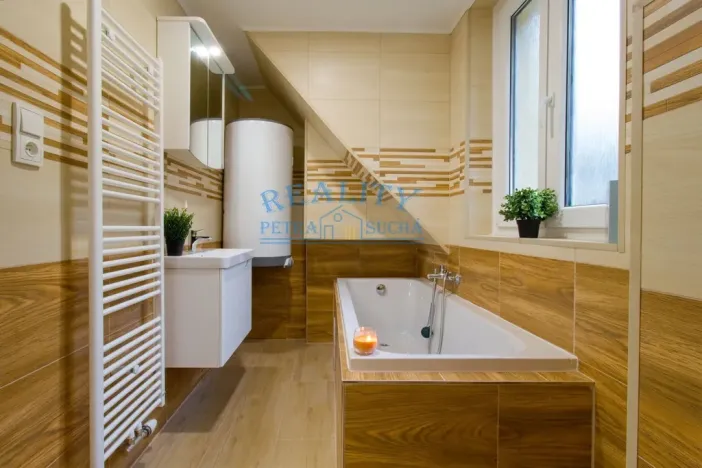 Pronájem bytu 2+1, Ústí nad Labem - Neštěmice, Železná, 62 m2