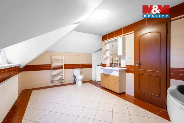 Prodej rodinného domu, Zlosyň, 142 m2