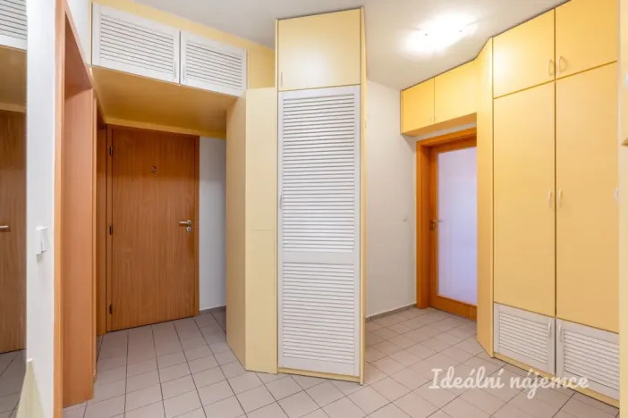 Pronájem bytu 3+kk, Praha - Hlubočepy, Hlubočepská, 81 m2