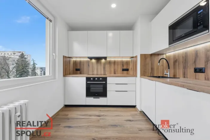 Prodej bytu 1+1, Hradec Králové - Nový Hradec Králové, Pod Zámečkem, 32 m2