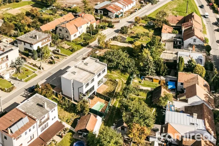 Prodej rodinného domu, Holubice, 179 m2