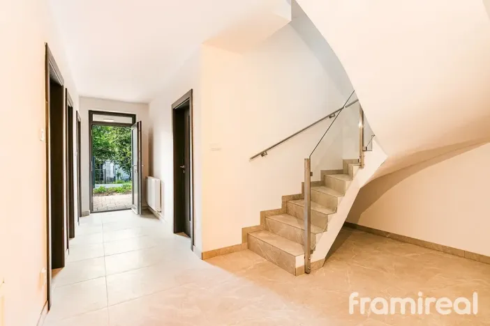 Prodej rodinného domu, Holubice, 179 m2