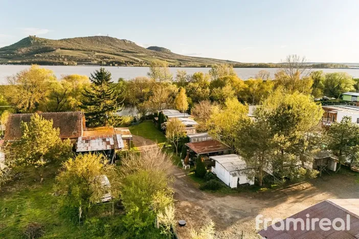 Prodej komerčního pozemku, Strachotín, 2851 m2