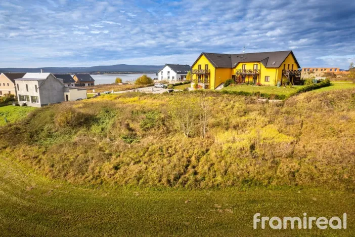 Prodej komerčního pozemku, Frymburk - Kovářov, 1696 m2