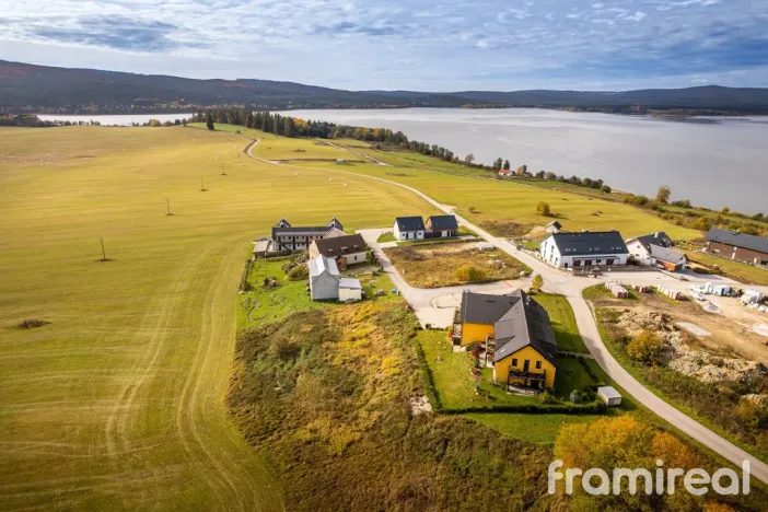 Prodej komerčního pozemku, Frymburk - Kovářov, 1696 m2