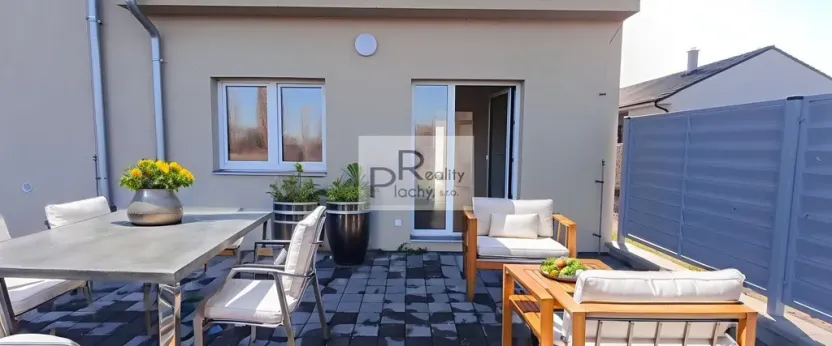 Prodej bytu 2+kk, Hevlín, 56 m2