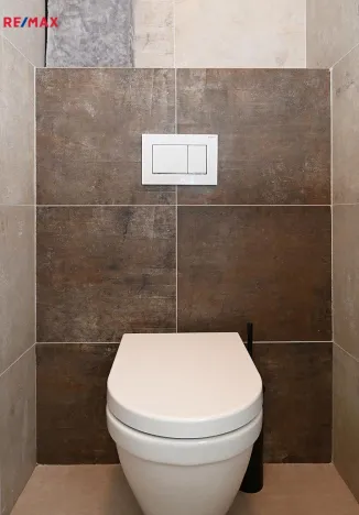 Pronájem bytu 1+1, Praha - Smíchov, Pivovarská, 56 m2