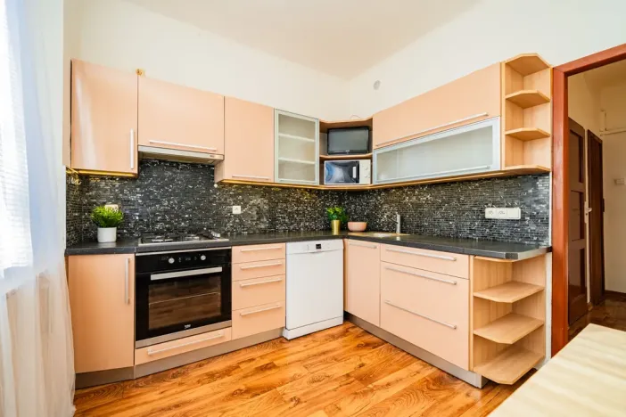 Prodej bytu 2+1, Praha - Vršovice, Jakutská, 60 m2