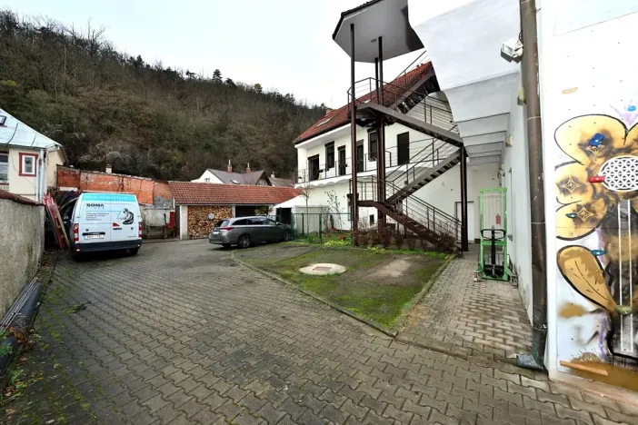 Pronájem kanceláře, Praha - Malá Chuchle, Zbraslavská, 87 m2