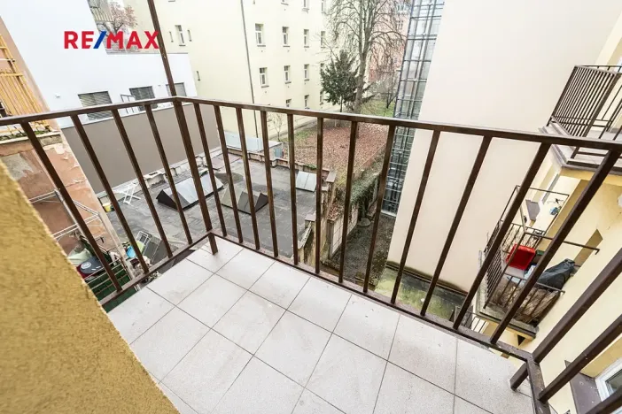 Pronájem bytu 2+1, Praha - Žižkov, Hartigova, 56 m2
