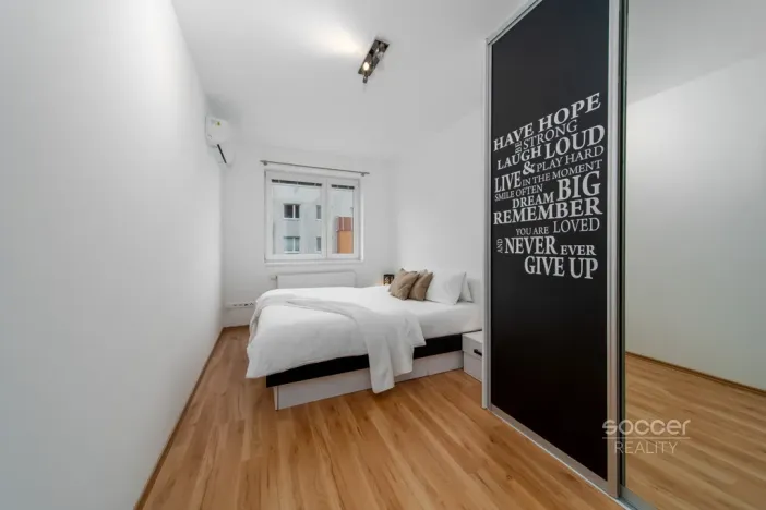 Prodej bytu 2+kk, Praha - Kyje, Farkašova, 48 m2