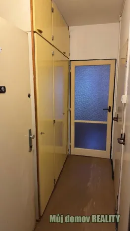 Pronájem bytu 1+kk, Praha - Braník, Vavřenova, 28 m2