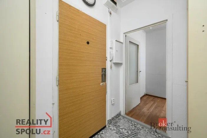 Pronájem bytu 2+kk, Hrádek nad Nisou, Pod tratí, 42 m2