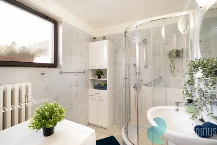 Prodej rodinného domu, Litvínovice, 235 m2