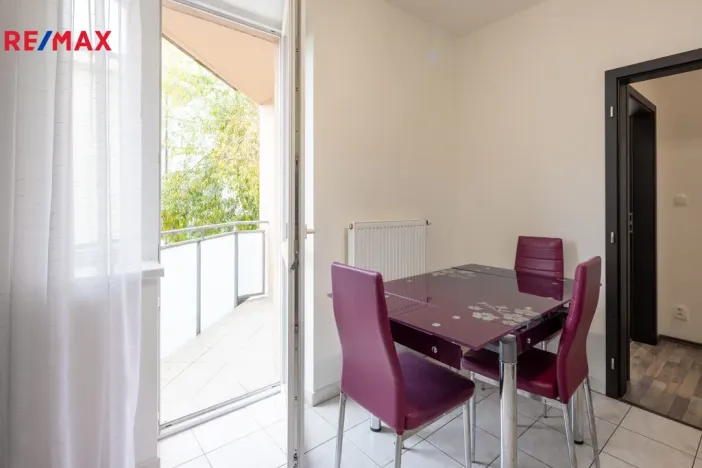 Pronájem bytu 3+1, Karlovy Vary - Doubí, Spálená, 83 m2