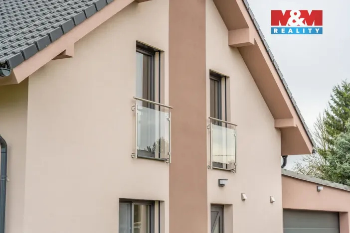 Prodej rodinného domu, Dolní Bousov - Vlčí Pole, 213 m2