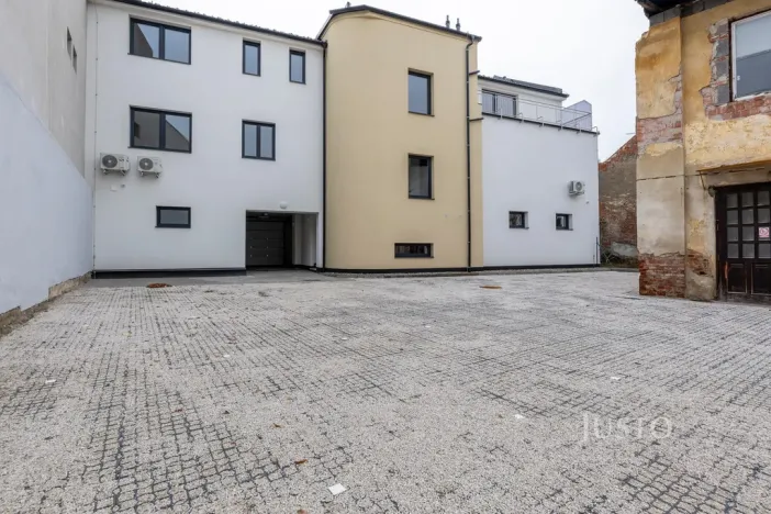 Pronájem bytu 2+kk, Staré Město, Hradišťská, 57 m2