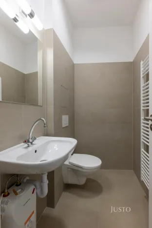 Pronájem obchodního prostoru, Staré Město, Hradišťská, 42 m2