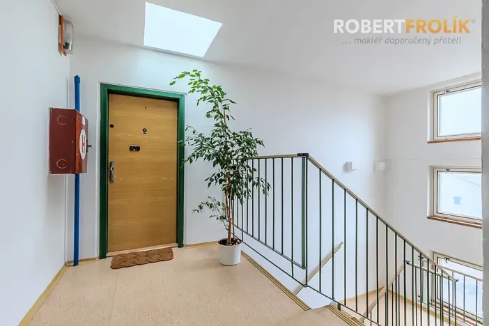 Pronájem bytu 4+kk, Praha - Ruzyně, Dědinská, 90 m2